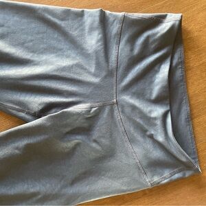 Old Navy Charcoal Active Go Dry Elevated High-wasted Leggings